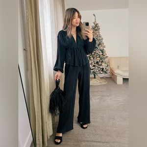 Abercrombie Black Plisse Set Size Small